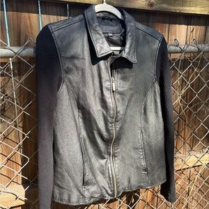 Jaclyn Smith Classic Black Real Leather Jacket with Knit Sleeves XL